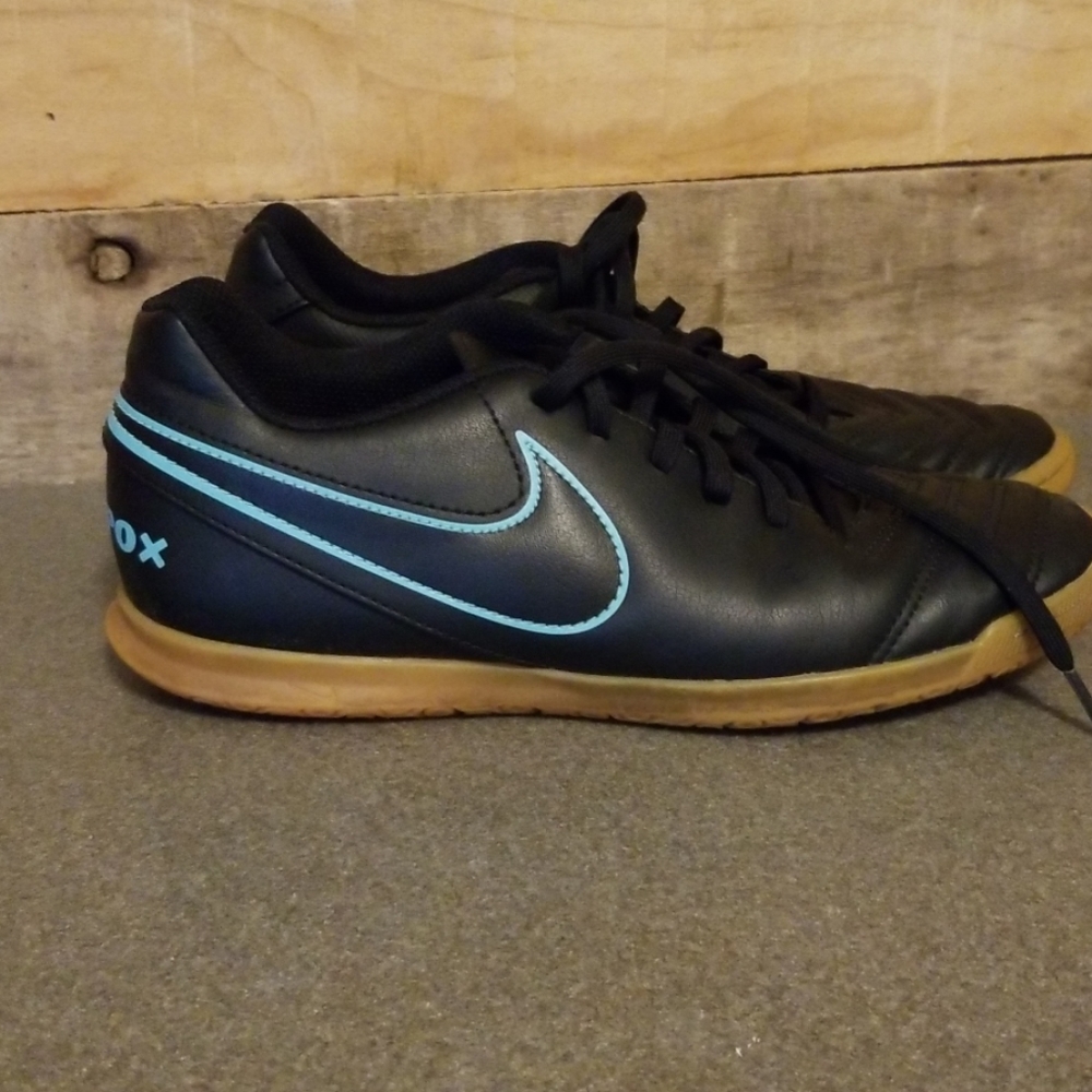Nike Indoor TiempoX